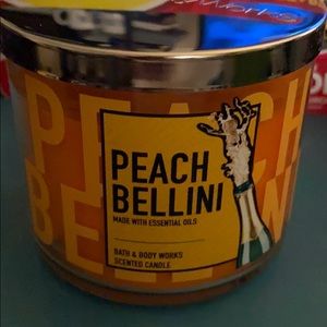 Bath & Body Works Peach Bellini Candle